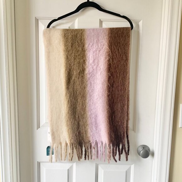 By Anthropologie Multicolor Ombre Scarf with Fringe, Size OS - Picture 9 of 9